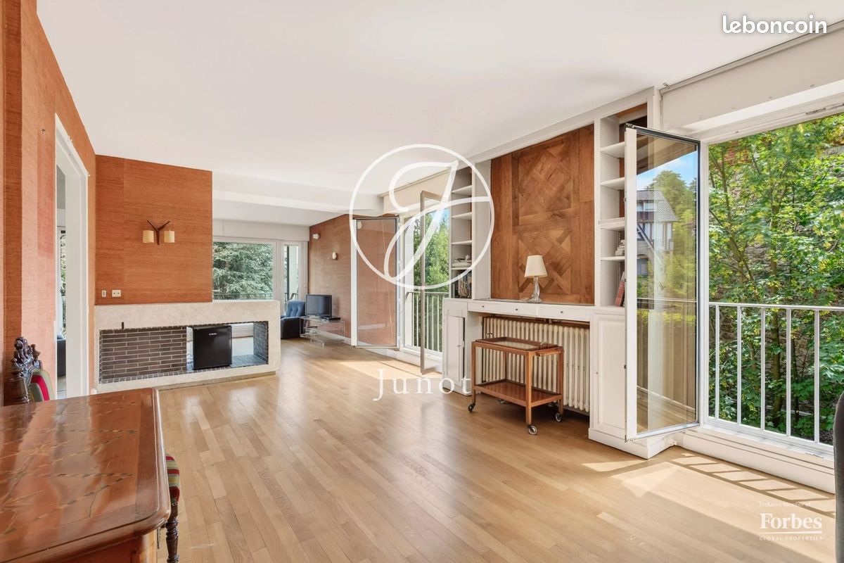 Appartement 5 pièces 118 m² · à Saint-Cloud · 118 m² · 740 000 €