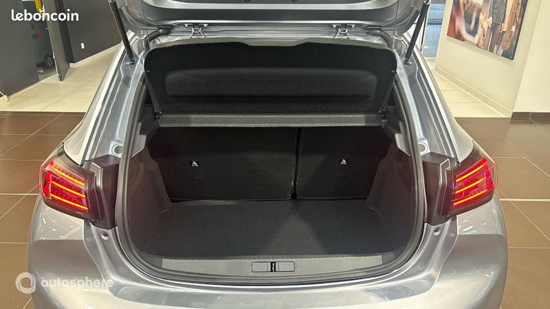 Peugeot 208 1.2 Hybrid 145ch GT e-DCS6 (image 14)