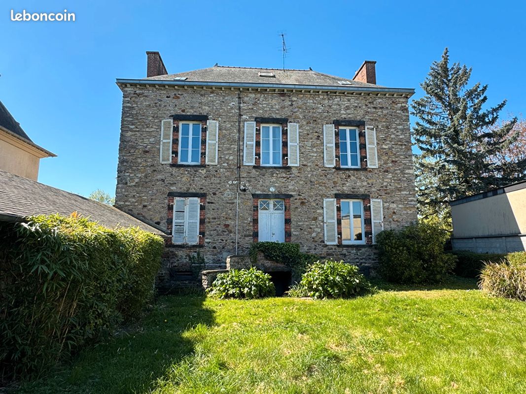 Maison 8 pièces 200 m² · à Vitré · 200 m² · 598 000 €