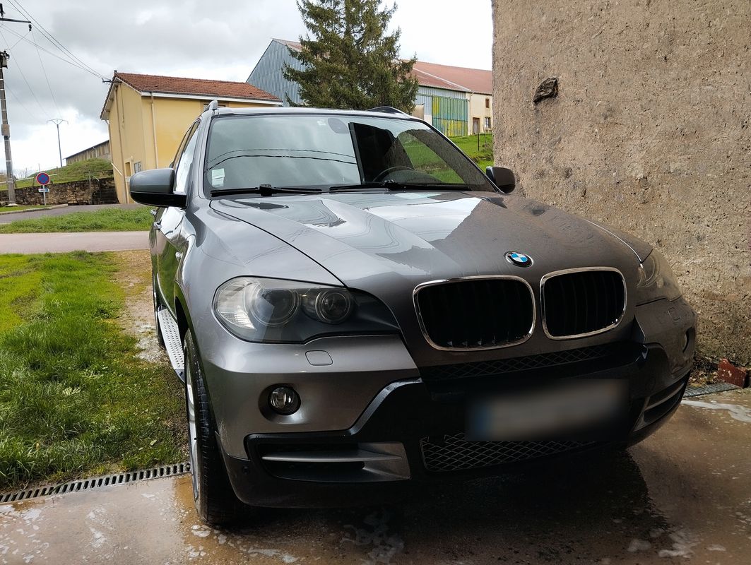 BMW X5 Moteur refait, attelage - Voitures