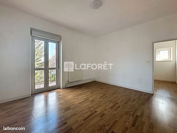 https://img.leboncoin.fr/api/v1/lbcpb1/images/a0/e3/90/a0e390fdd5535bd6222dded53b0947c52b947605.jpg?rule=ad-image