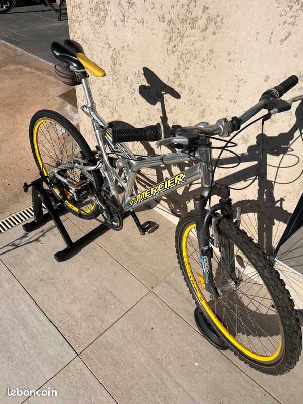 Vtt Mercier Vtt 26 Pouces Suspendu Vélo VTT Mercier 26 Pouces Vélos