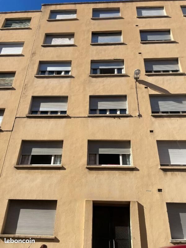 Appartement 3 pièces 52 m² · à Marseille · 52 m² · 74 000 €