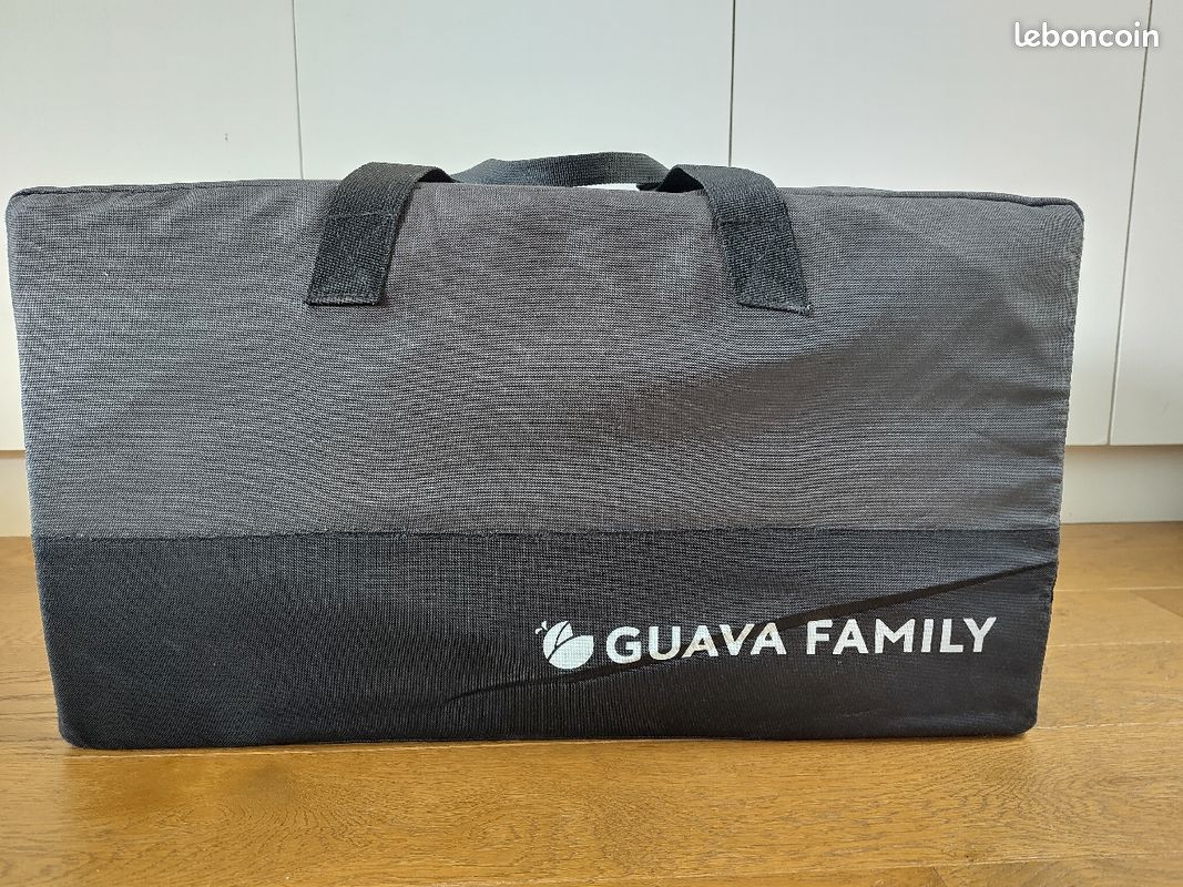 Lit de voyage / lit parapluie Guava Family Lotus (image 1)