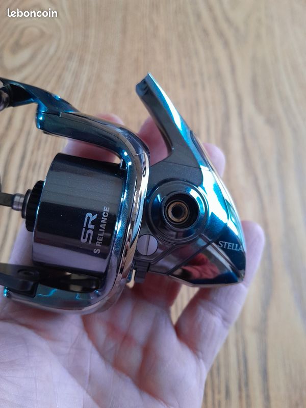 Moulinet Shimano Stella 2500S (Japon) - 22 Stella - état Mint - Pêche Spinning