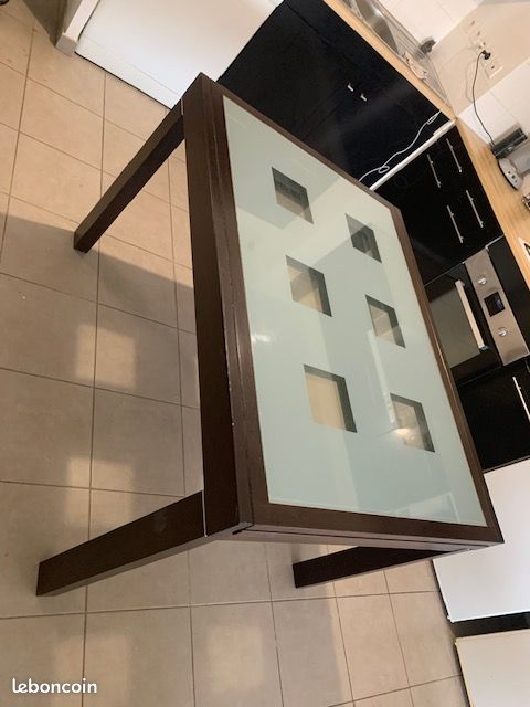 Table à manger (image 1)