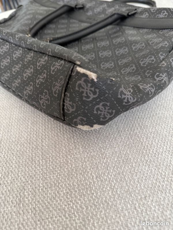 Sac d'ordinateur 16'' Guess - - Produit