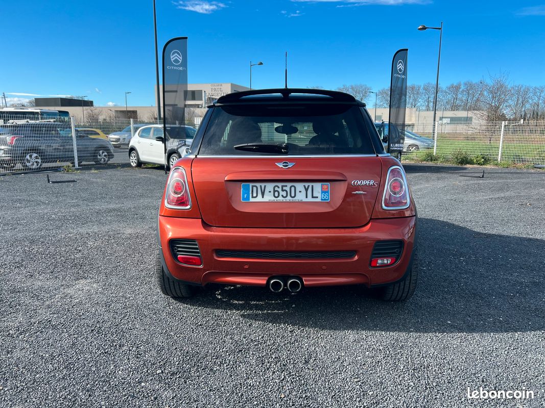 Mini ii hatch r56 (2) 1.6 184 cooper s pack jcw (image 3)