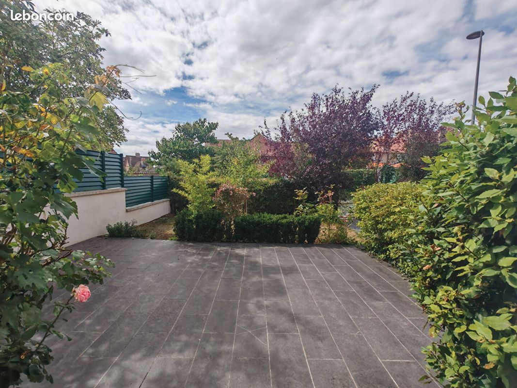 Maison 6 pièces 148 m² · à Reims · 148 m² · 1 564 €/mois