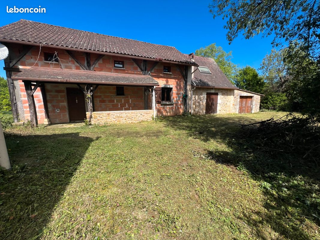 Maison 5 pièces 203 m² · à Montagnac-la-Crempse · 203 m² · 148 000 €