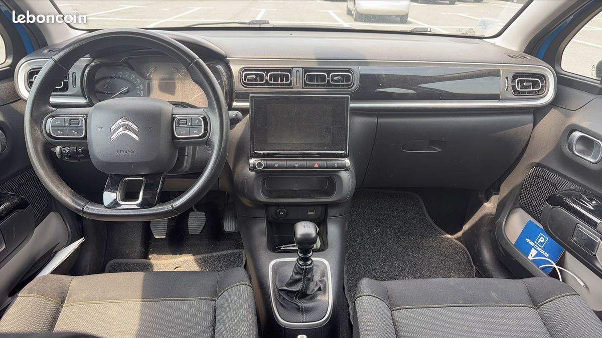 Citroën C3 III 1.2 PureTech 110 Shine (image 11)