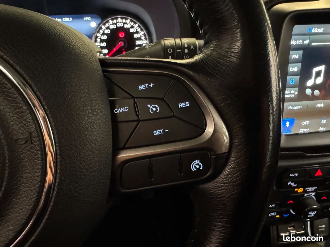 JEEP RENEGADE 1.6 l MultiJet 120 ch BVM6 Limited (image 25)