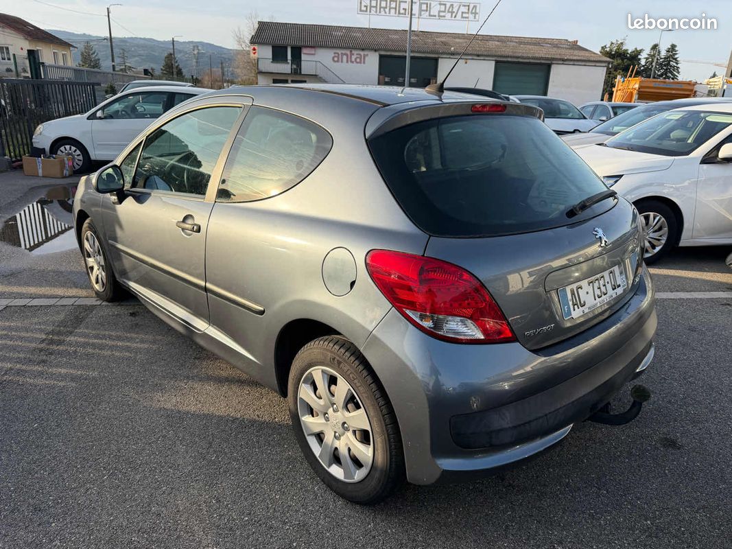 Peugeot 207 affaire 1.6 hdi 90 pack cd clim confort garantie (image 2)