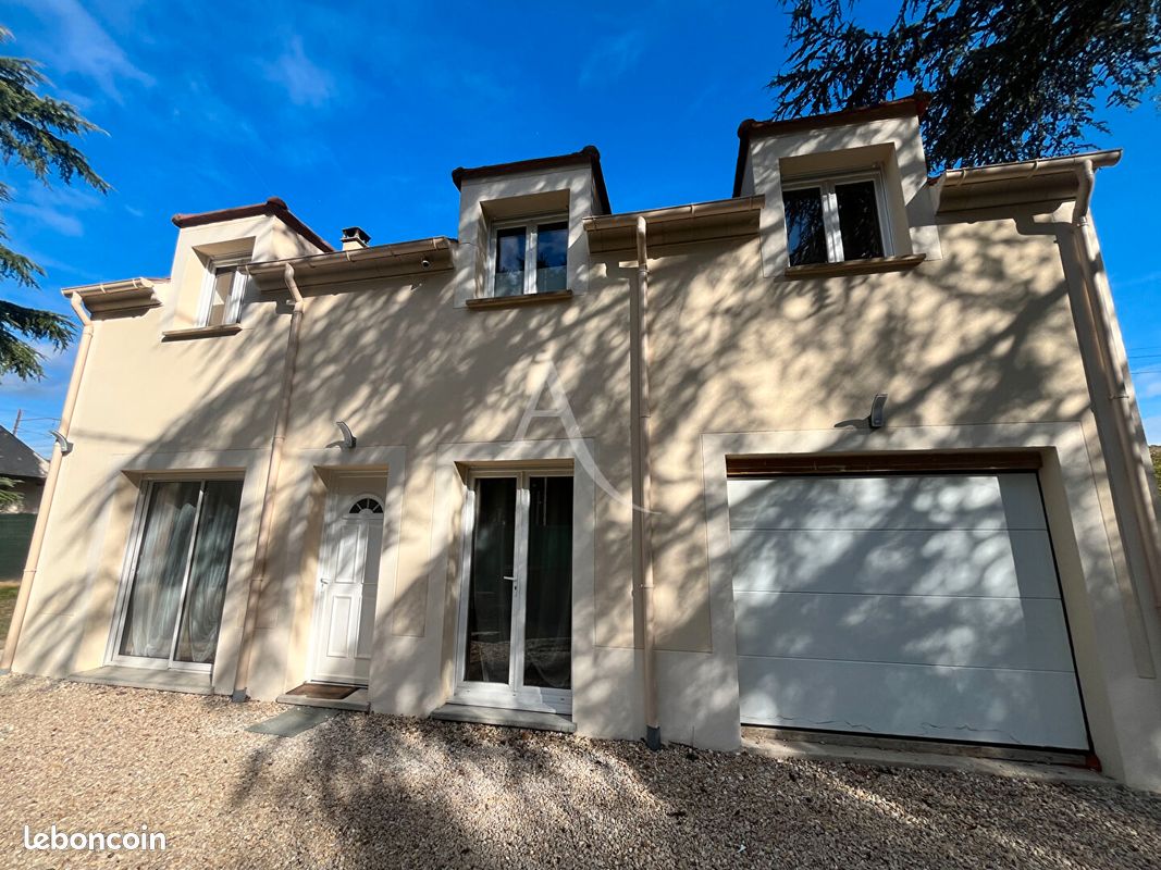 Maison 7 pièces 118 m² · à Dourdan · 118 m² · 296 700 €