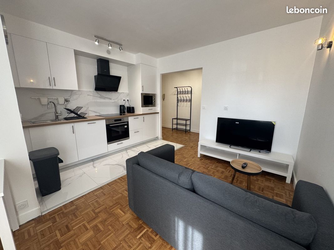 Appartement 1 pièce 41 m² · à Courbevoie · 41 m² · 1 350 €/mois