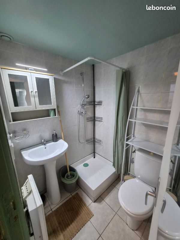 A louer studio meublé (image 3)