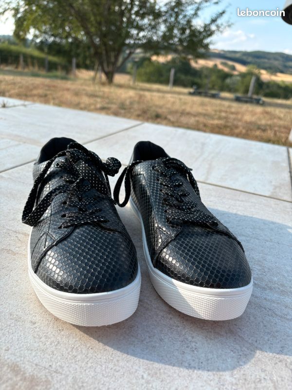 Basket / chaussures plates (image 1)