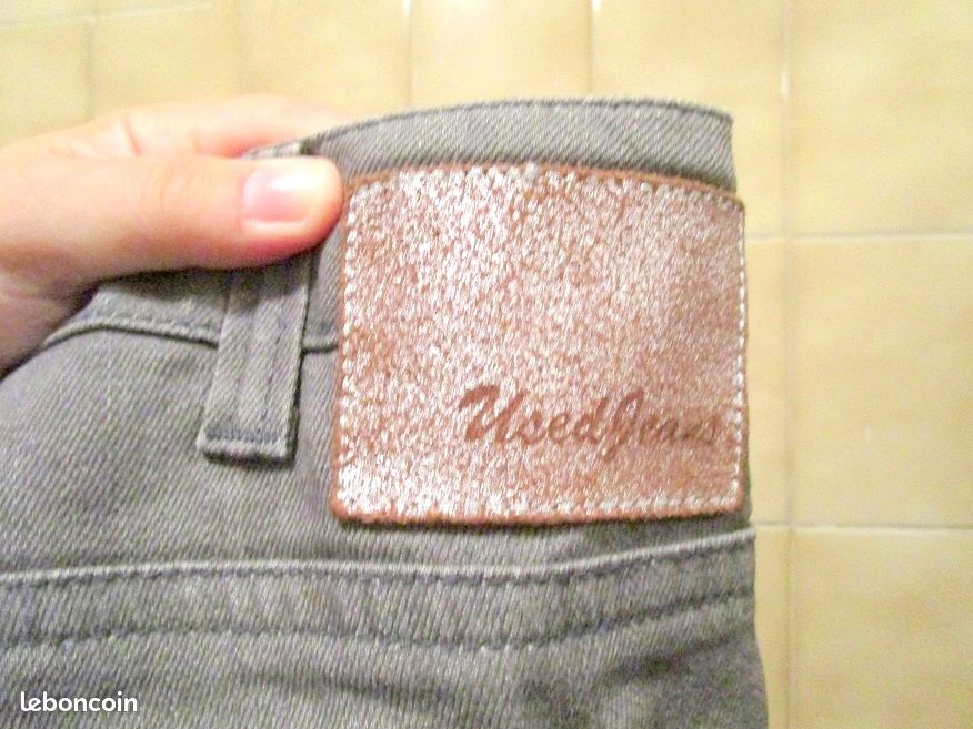 Jean ou pantalon gris bas des jambes large, intérieur satin, magnifique t. 34 (image 3)