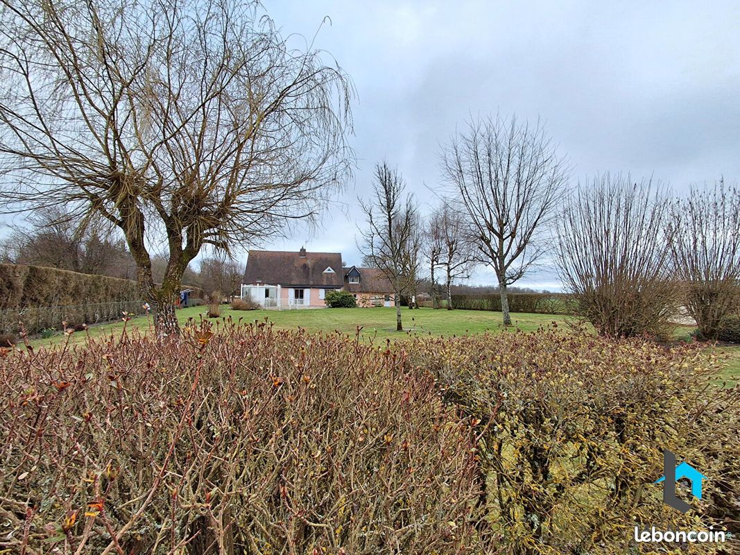 Maison 6 pièces 153 m² · à Le Thieulin · 153 m² · 283 500 €