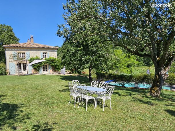 Propriété 9 pièces 251 m²