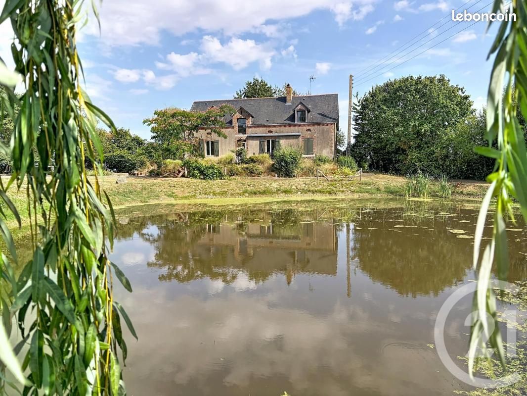 Maison 6 pièces 144 m² · à Quelaines-Saint-Gault · 144 m² · 260 000 €