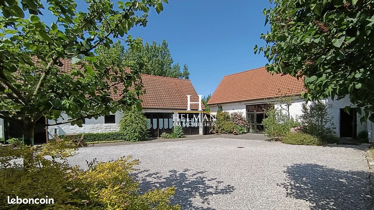 Maison 10 pièces 280 m² · à Beuvrequen · 280 m² · 556 800 €