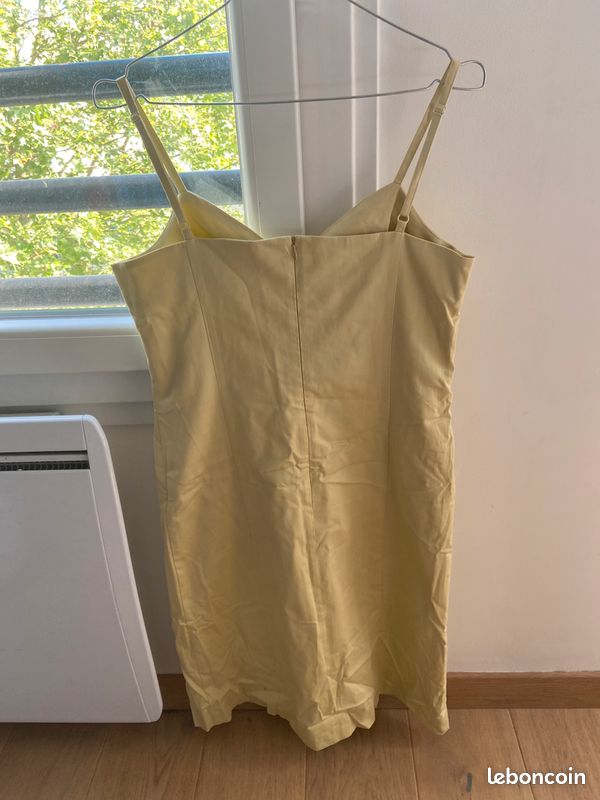 Robe Antonelle jaune (image 2)