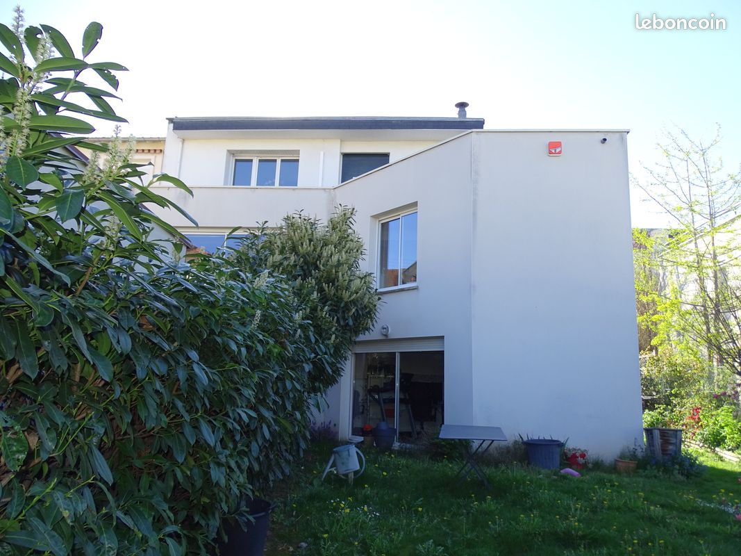 Maison 6 pièces 192 m² · à Chamalières · 192 m² · 549 000 €