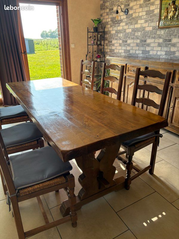 Salle à manger (image 1)