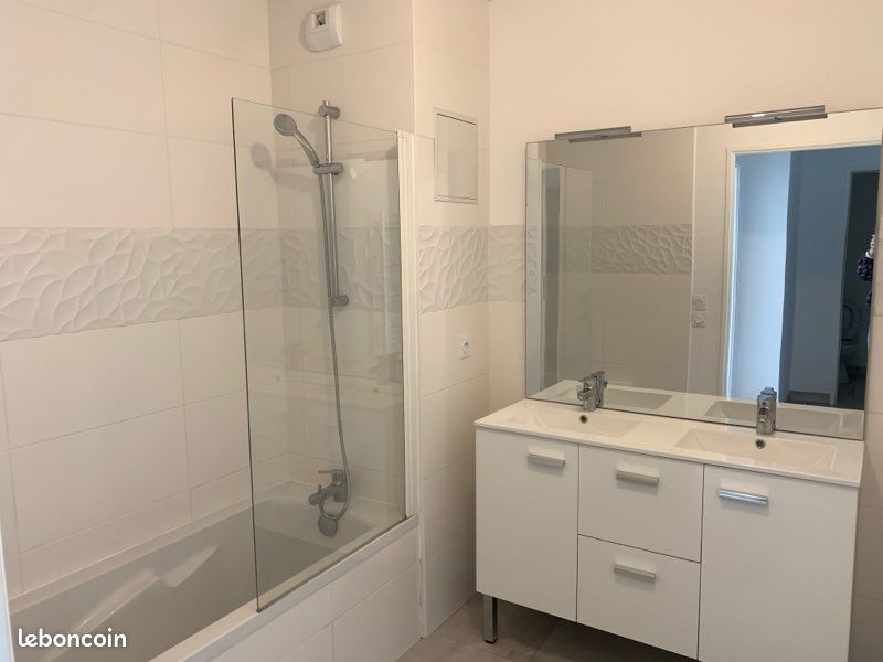 Appartement a louer rillieux-la-pape - 3 pièce(s) - 70 m2 - Surfyn