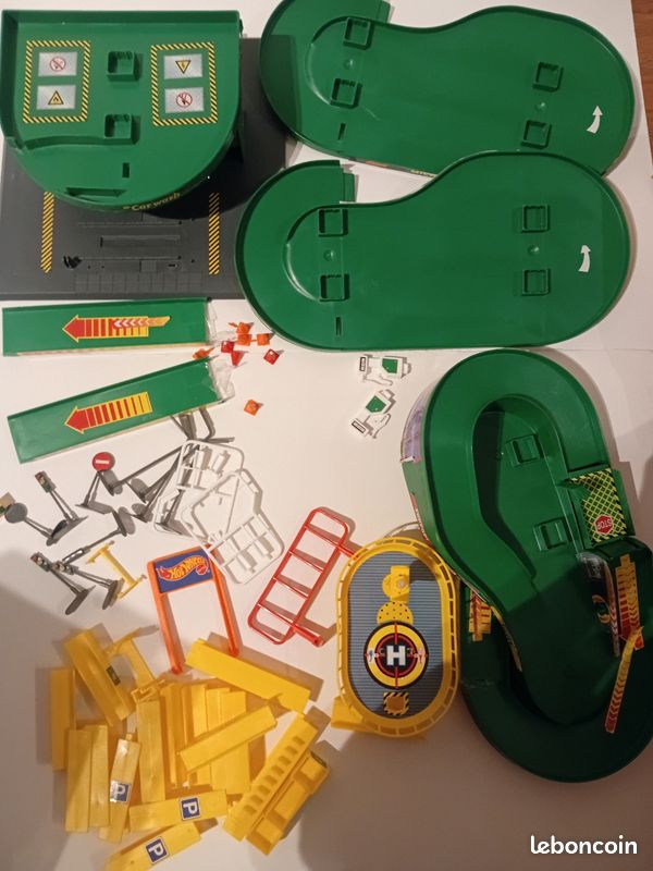 Hot wheels super ferry in Dudley für 10,00 £ zum Verkauf | DE
