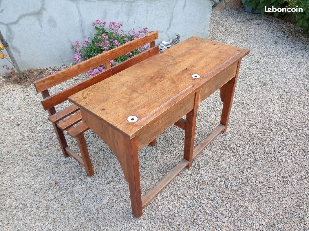 Bureau d'écolier (image 1)