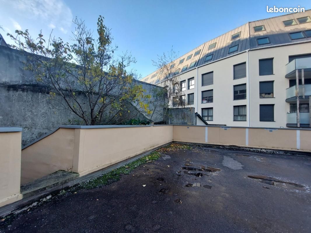 Parking Rouen · 89 €/mois