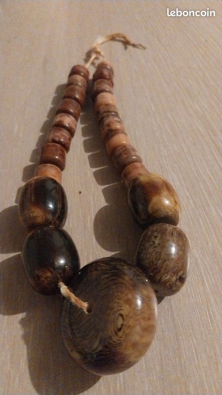Collier imitation bakelite (image 3)