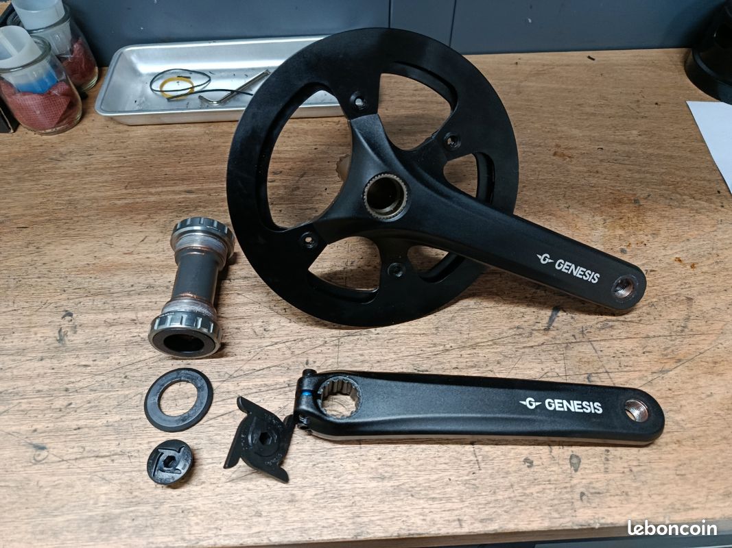 Pédalier aluminium made in France + axe - Équipements vélos