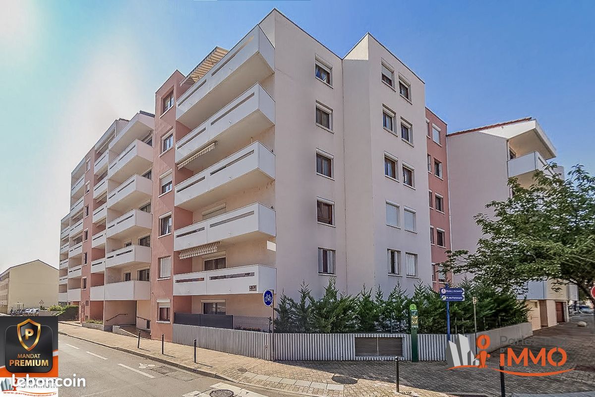 Appartement 4 pièces 105 m² · à Roanne · 105 m² · 185 000 €