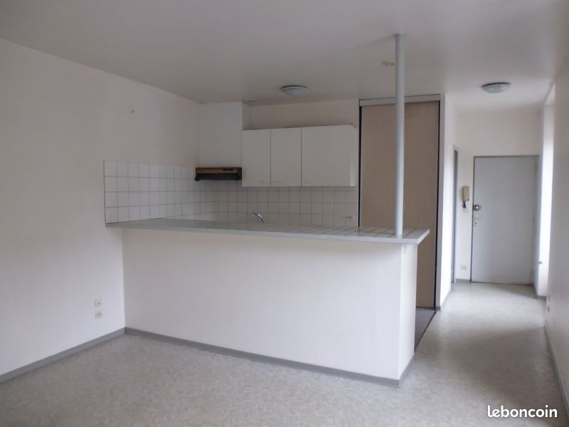 Appartement 2 pièces 33 m² · à Villefranche-de-Rouergue · 33 m² · 345 €