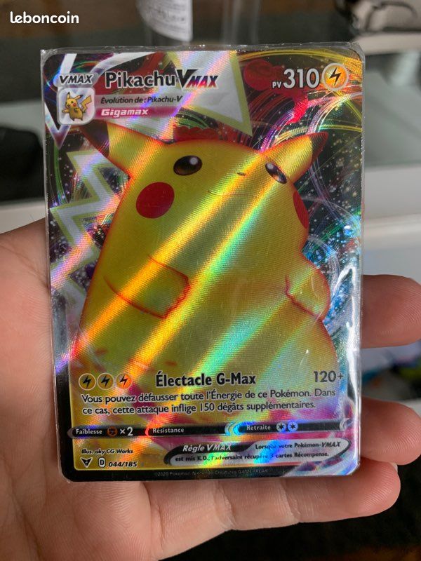 Pokemon Dracaufeu gx shiny et pikachu vmax mauvaise etat (image 3)