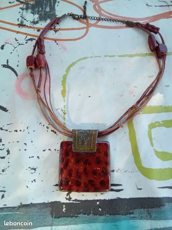 Collier femme (image 2)