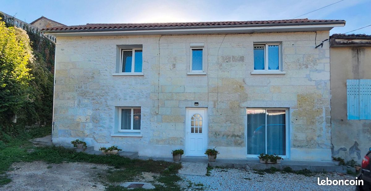 Maison 5 pièces 109 m² · à Saintes · 109 m² · 176 000 €