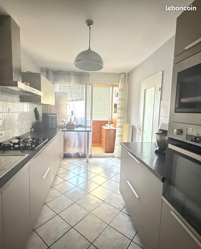 Appartement 4 pièces 73 m² · à Grenoble · 73 m² · 120 000 €