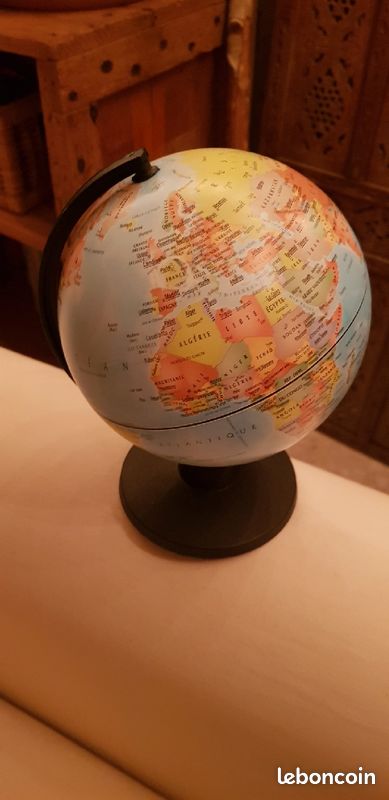 Globe (image 1)