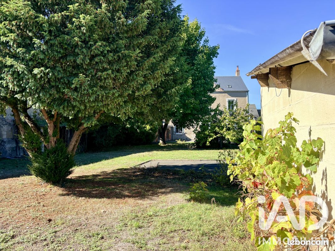 Maison 6 pièces 210 m² · à Mehun-sur-Yèvre · 210 m² · 252 900 €