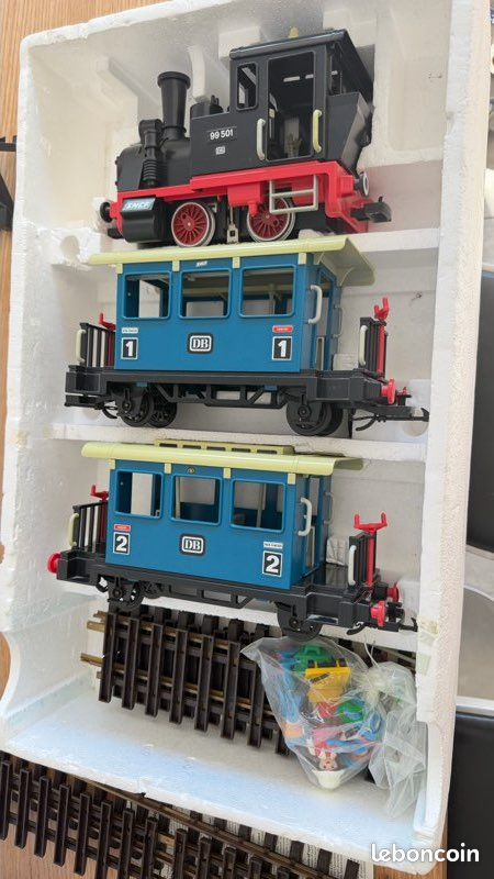 Playmobil Train – Locomotive Vapeur Avec Remorque, Rails Et Aiguillages – Occasion