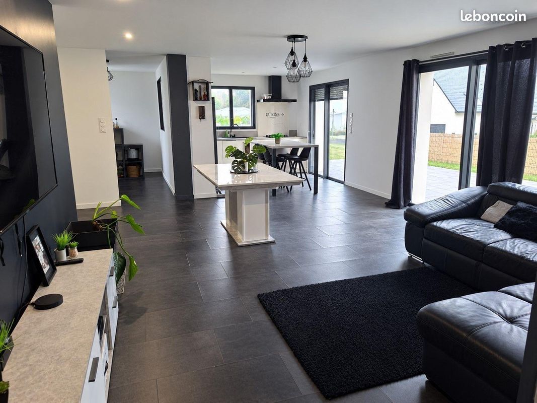 Maison 104 m² · à Rédené · 104 m² · 270 140 €