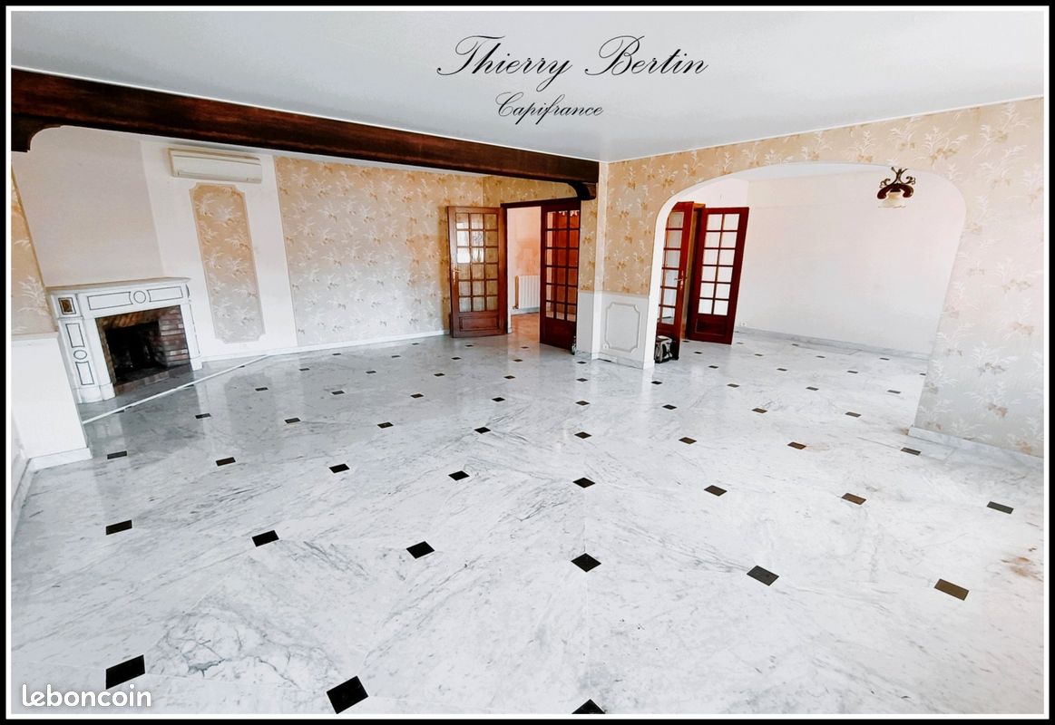 Appartement 4 pièces 126 m² · à Saint-Raphaël · 126 m² · 469 000 €