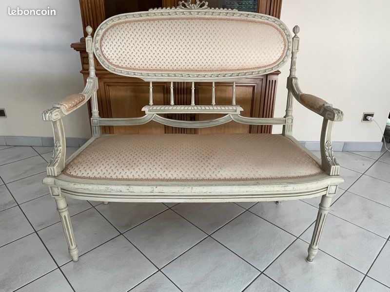 Salon Marie-Antoinette (image 8)