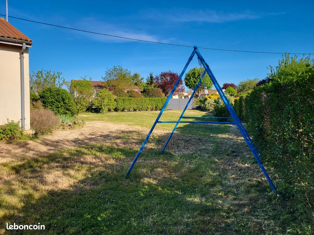 Maison 6 pièces 103 m² · à Airvault · 103 m² · 179 900 €