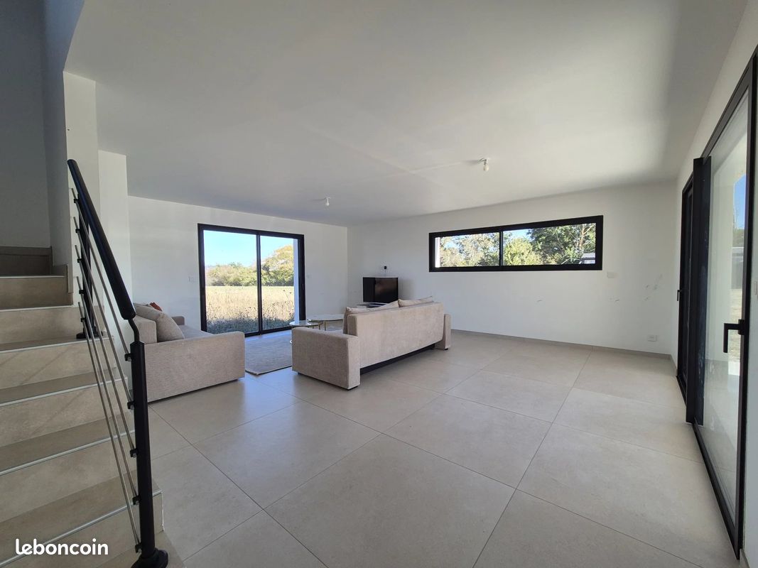 Maison 5 pièces 150 m² · à Louvigné · 150 m² · 414 000 €
