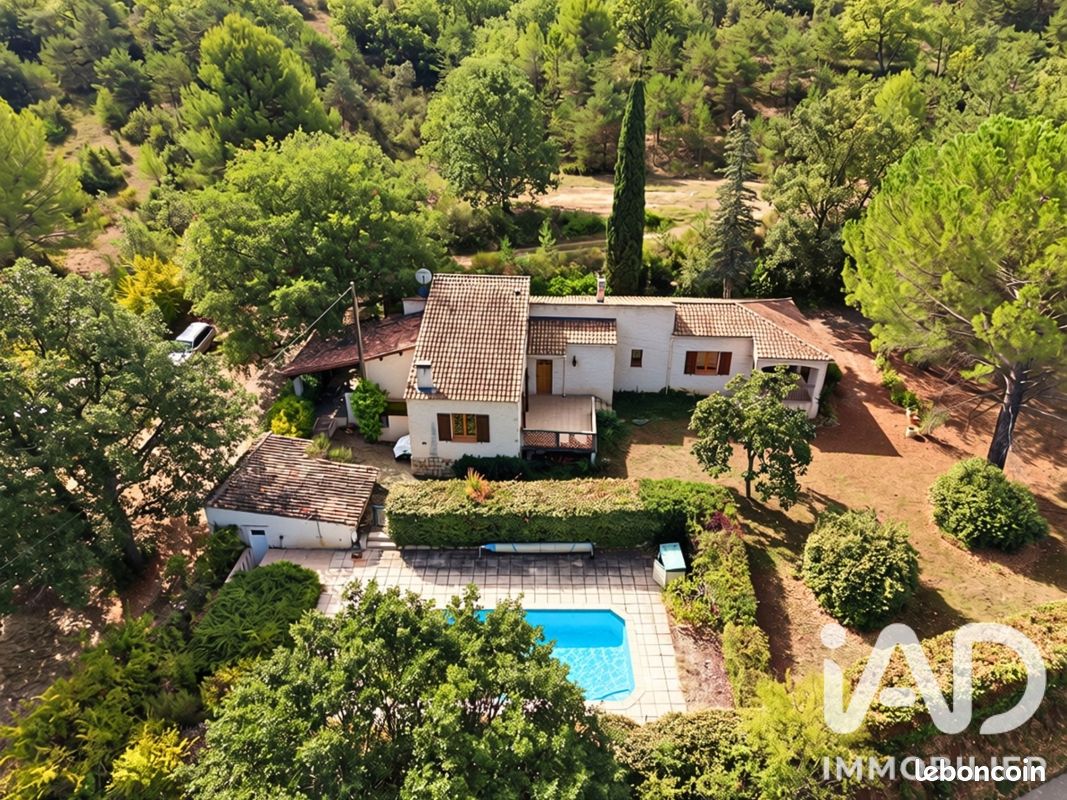 Maison 7 pièces 205 m² · à Allemagne-en-Provence · 205 m² · 420 000 €
